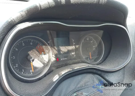 2019 Jeep Cherokee Latitude Fwd from USA, damaged, VIN 1C4PJLCX1KD145680